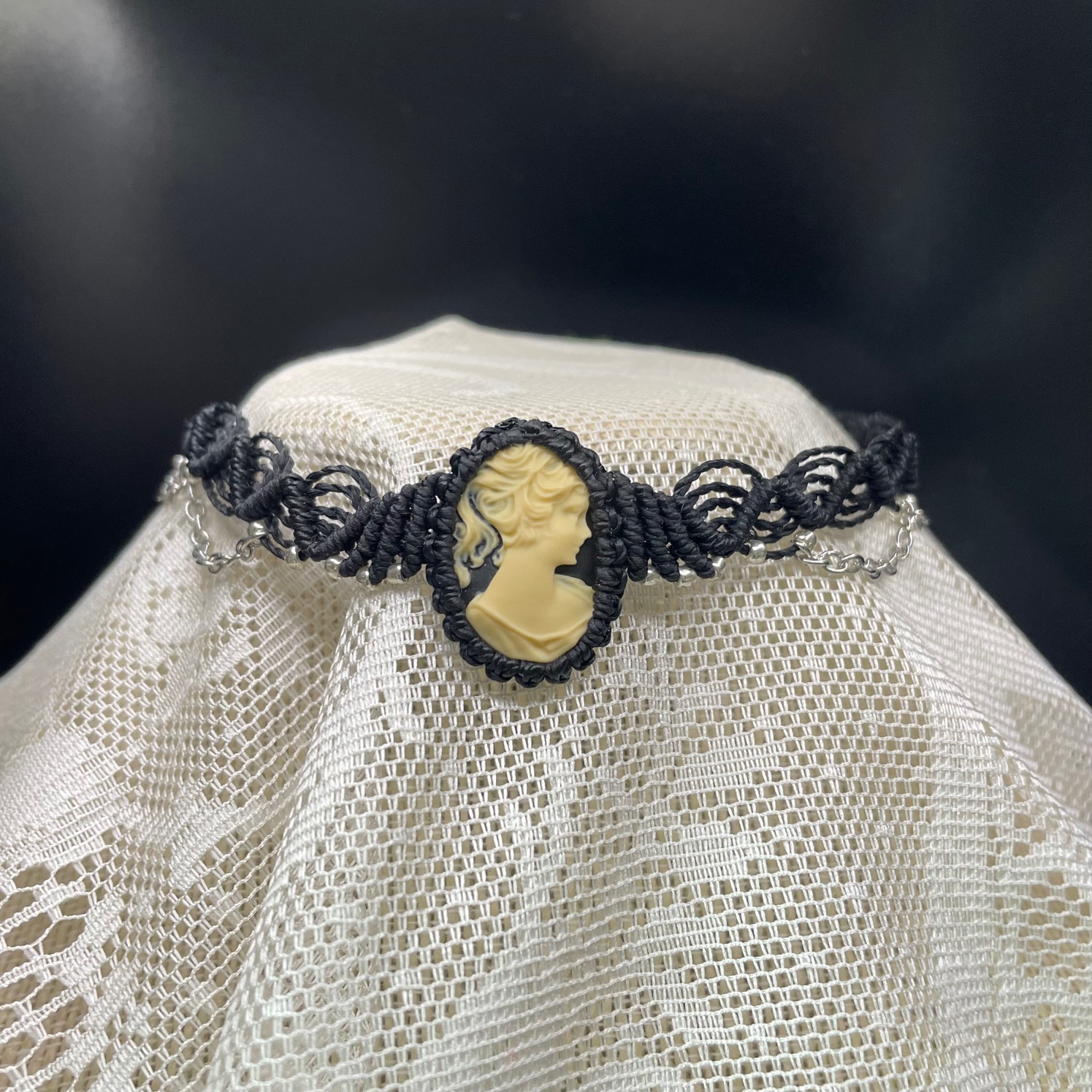 Charming Costume Cameo Choker- Cream and Black